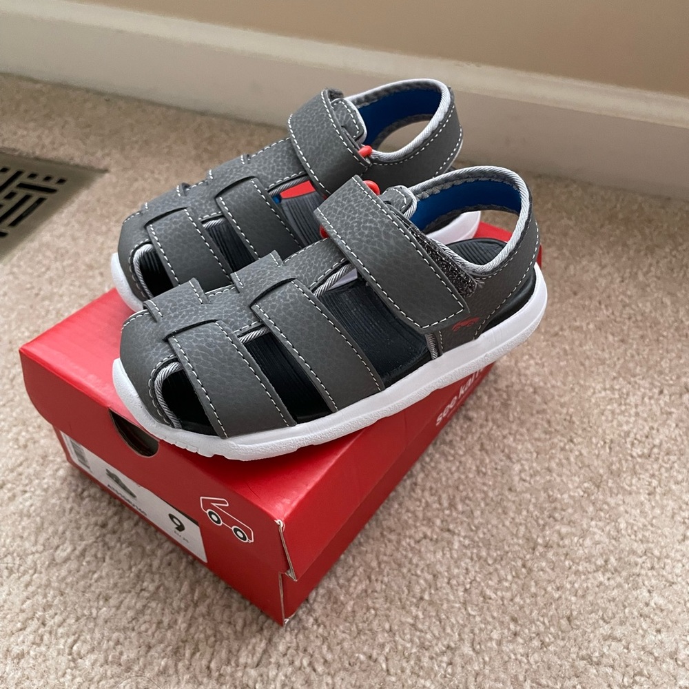 NWT See Kai Run Toddler Boys Size 9 Sandals